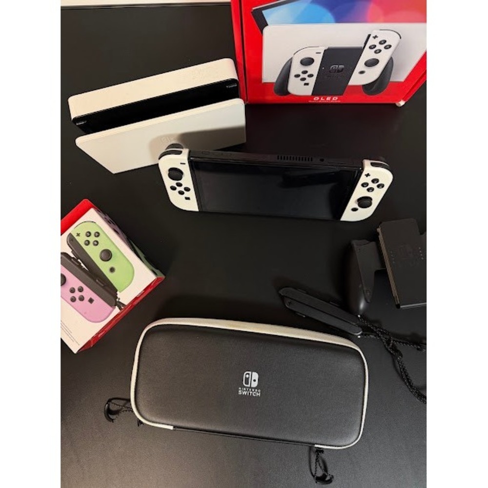 Gaming Nintendo Switch OLED Console Unisex White HEG-001 Bundle Extra Joy-Cons - Picture 5 of 9